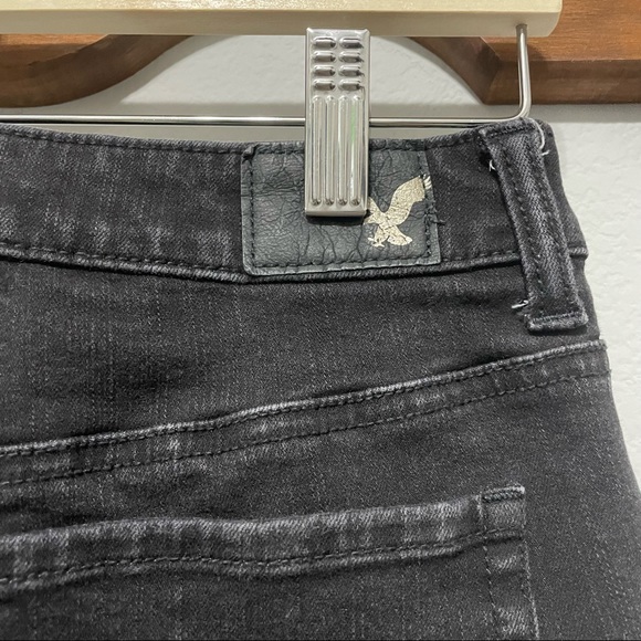 AEO Hi Rise Shortie Black Denim Shorts - Picture 3 of 6